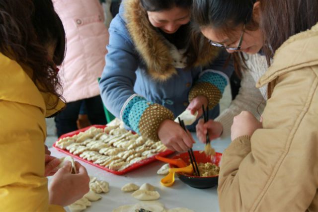 淮阴师范学院文学院美食协会“饺饺者”杯包饺子大赛圆满落幕